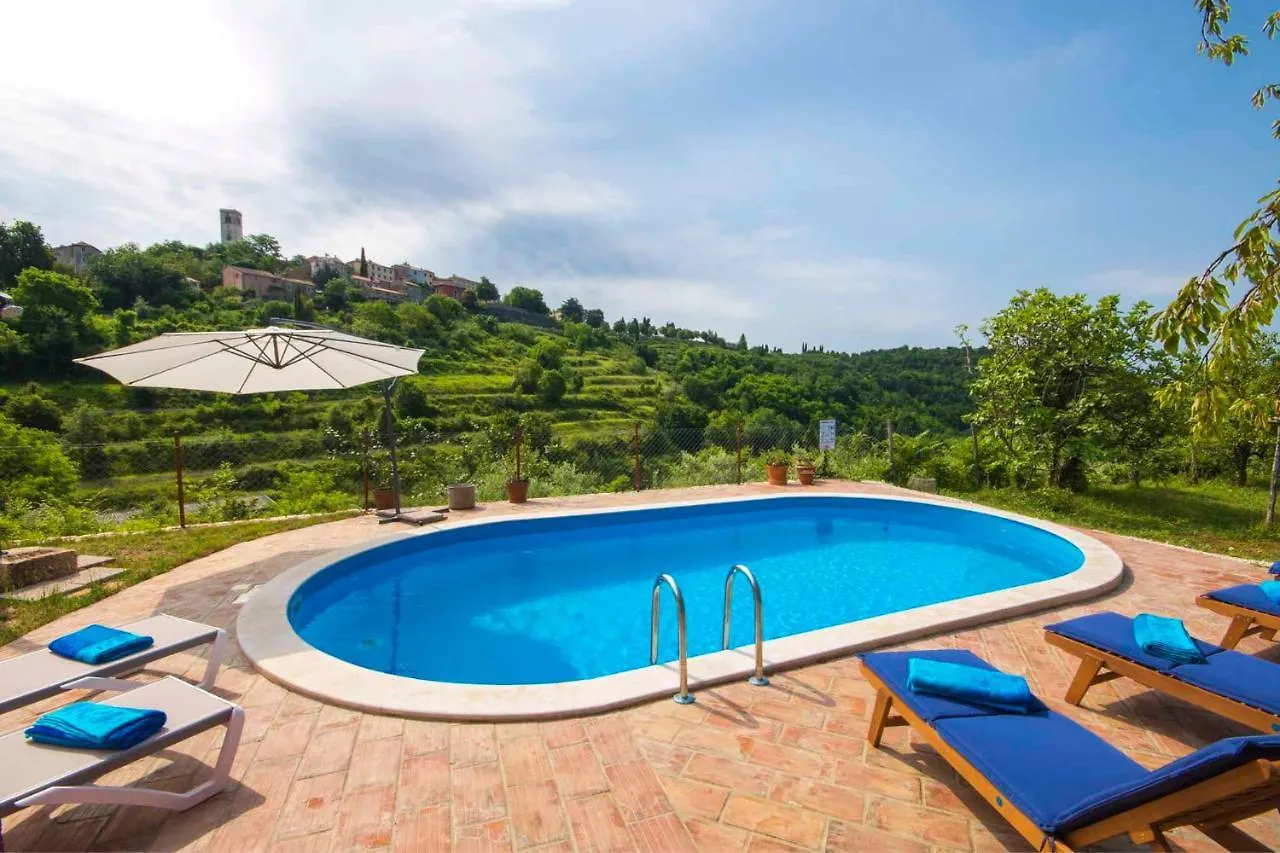 Holiday Home In Oprtalj/Istrien 37043